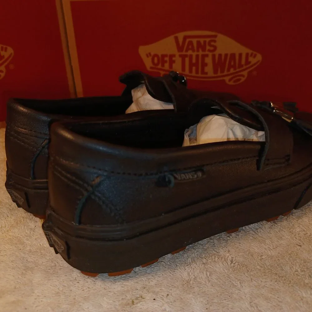 Vans Men's 4/Women's 5.5 Style 53 Slip On Black Leather With Tassles